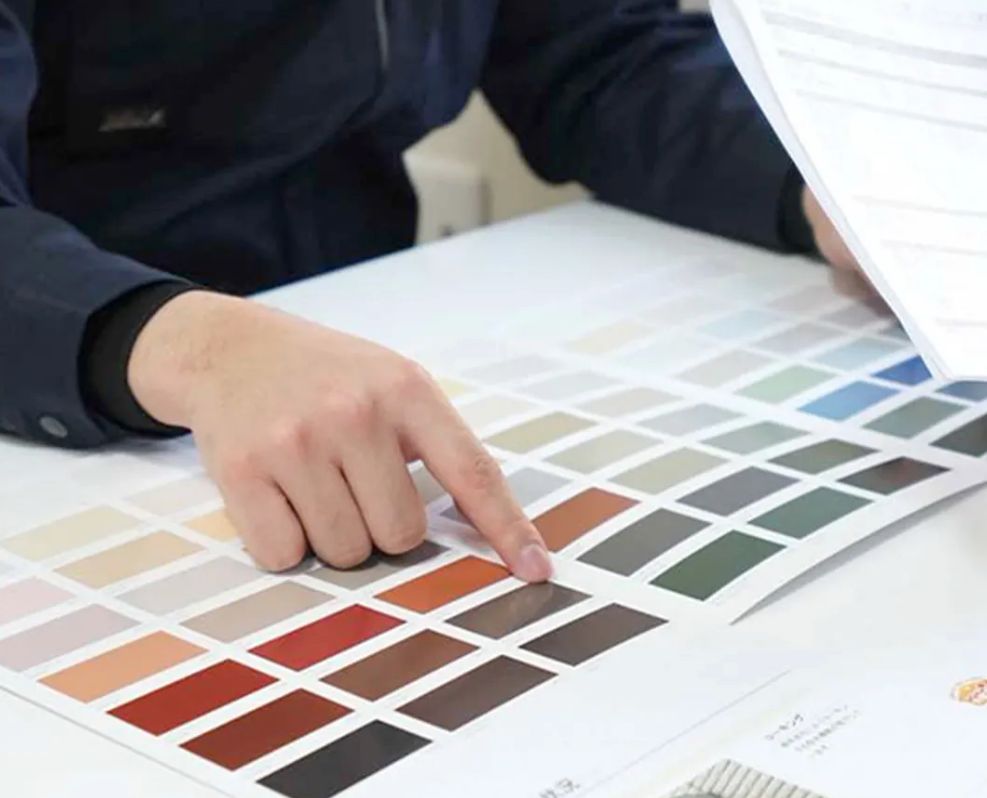 カラーシミュレーションで色選びをサポート