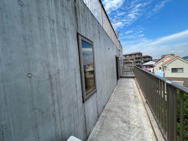 アパートの外壁塗装の相場は？費用を抑える方法や塗り替え時期も解説