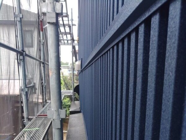 外壁がサビる原因を紹介！種類ごとの危険度や補修方法・費用も解説