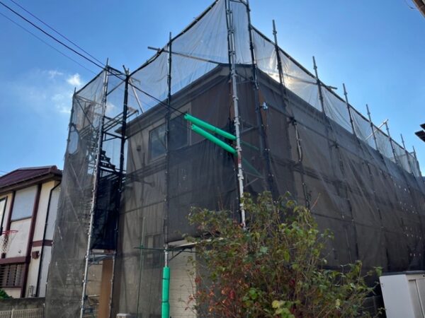 アパートの鉄骨階段って塗装が必要？作業工程や考慮すべきポイントを紹介