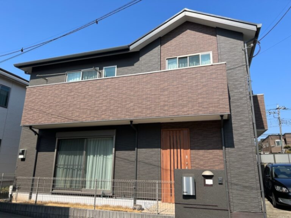 50坪の住宅を外壁塗装する際の費用相場や内訳は？塗料別の価格も紹介
